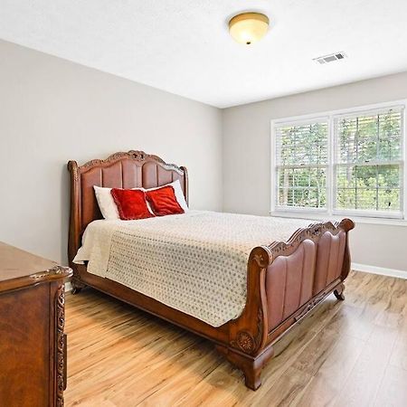 Lovely 5Bed, 3-Fullbath ! 5Min To Free Way I-85 Lawrenceville Eksteriør bilde