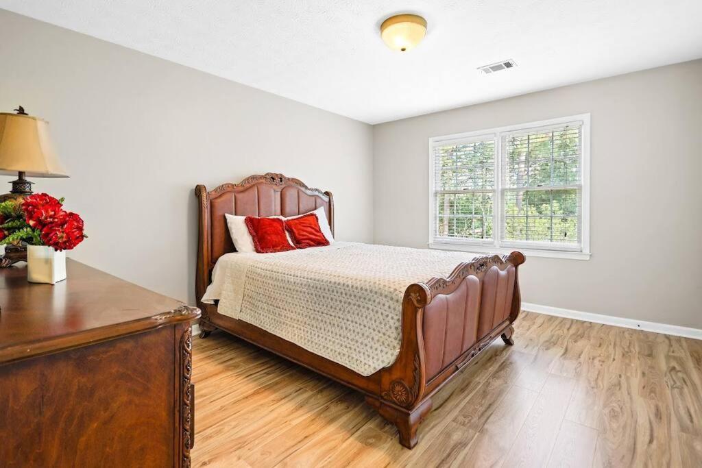 Lovely 5Bed, 3-Fullbath ! 5Min To Free Way I-85 Lawrenceville Eksteriør bilde