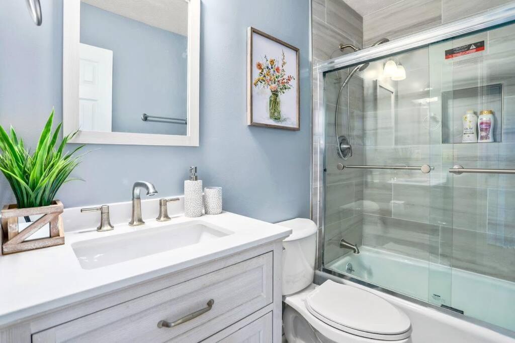 Lovely 5Bed, 3-Fullbath ! 5Min To Free Way I-85 Lawrenceville Eksteriør bilde