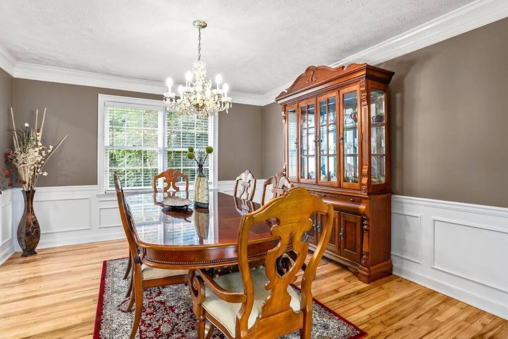 Lovely 5Bed, 3-Fullbath ! 5Min To Free Way I-85 Lawrenceville Eksteriør bilde