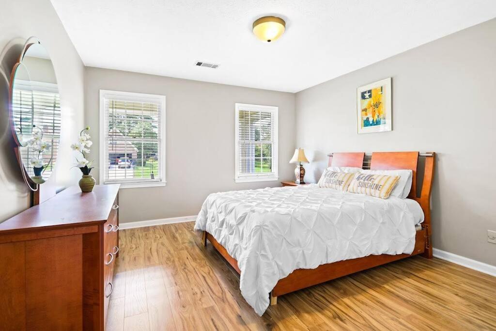 Lovely 5Bed, 3-Fullbath ! 5Min To Free Way I-85 Lawrenceville Eksteriør bilde