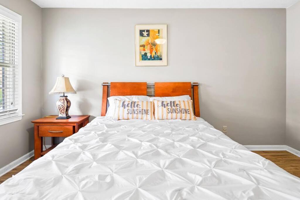 Lovely 5Bed, 3-Fullbath ! 5Min To Free Way I-85 Lawrenceville Eksteriør bilde