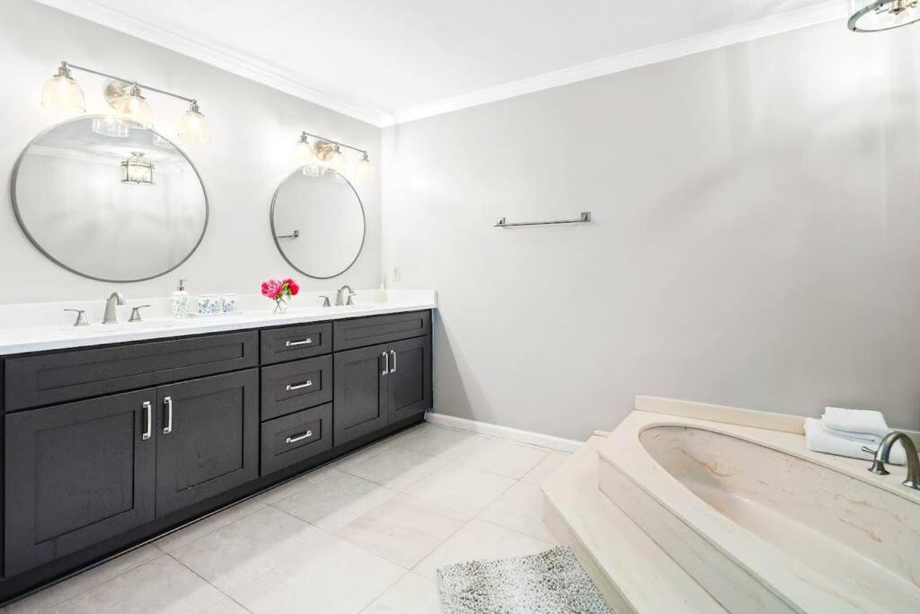 Lovely 5Bed, 3-Fullbath ! 5Min To Free Way I-85 Lawrenceville Eksteriør bilde